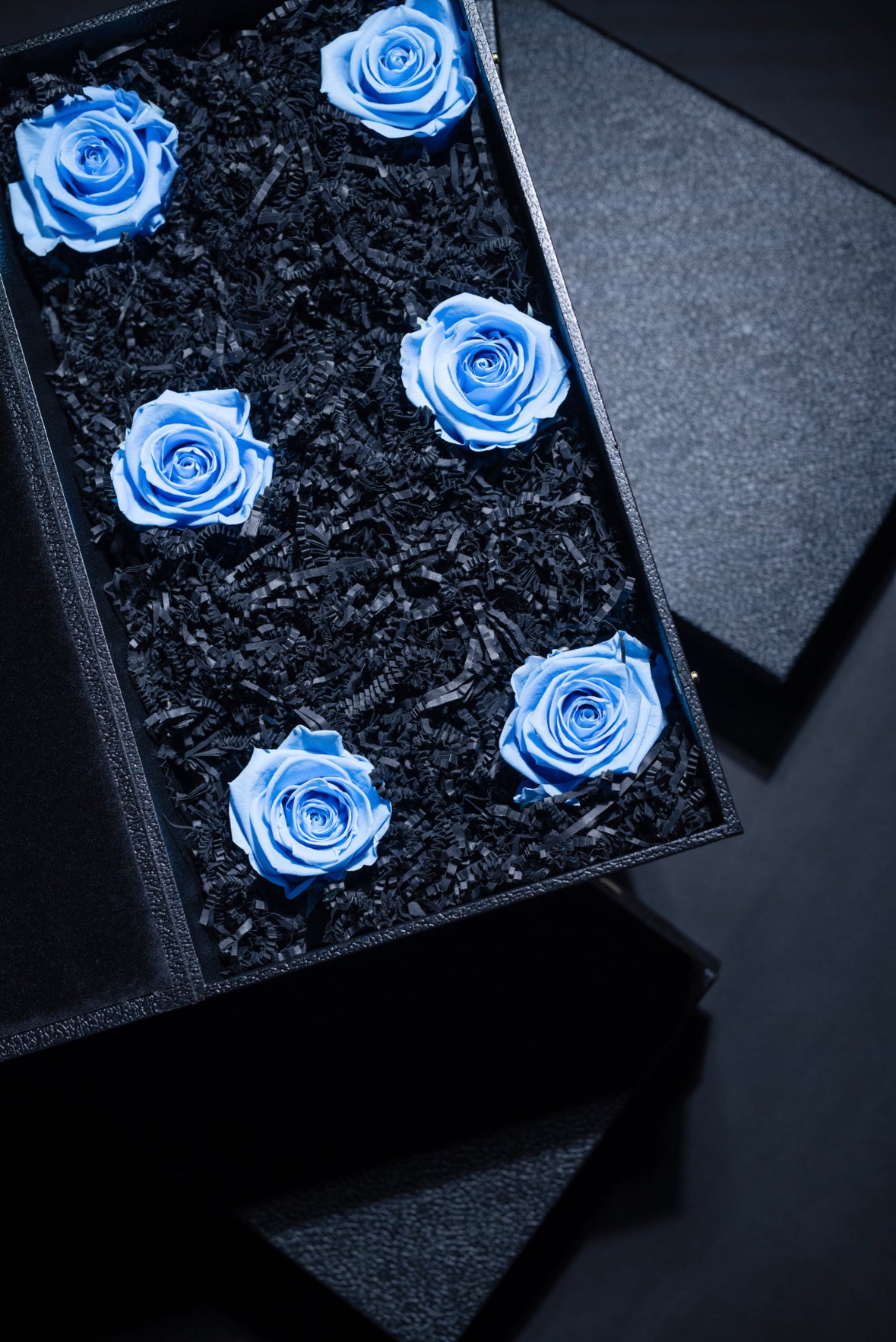 LIGHT BLUE FOREVER ROSES